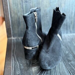 DKNY Black Suede Ankle Boots Zip Gold Block Heel Designer Booties Size 8.5